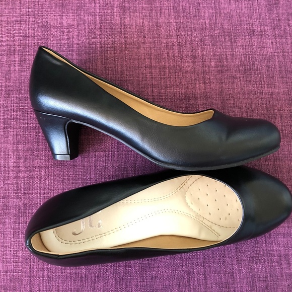 fitflop nursing shoes